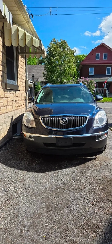 2009 Buick Enclave Leather CXL (full options) Reduced Price!