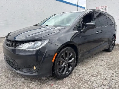 2018 Chrysler Pacifica Touring Plus