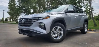 2022 Hyundai Tucson SEL/ Essential - AWD, OEM Warranty Until Oct