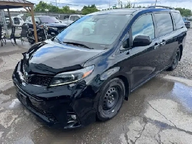 2020 Toyota Sienna SE, Just in for sale at Pic N Save!!