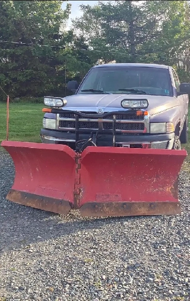 2001 Dodge Ram 2500, 5.9 Diesel Cummings with Plow