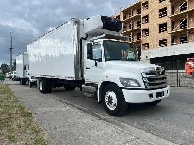 2019 Hino 338 26Ft Reefer
