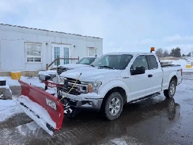2018 FORD F150 4X4 W/PLOW FOR SALE ($12,000 OBO)