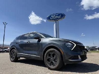 2023 KIA Sportage LX AWD / LOW KM! / HSEATS! / ALL WEATHER TIRES