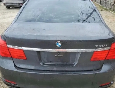 PART OUT. BMW 750i Xdrive