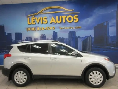 TOYOTA RAV4 2015 LE AWD SIEGES CHAUFFANT CAMERA RECUL BLUETOOTH