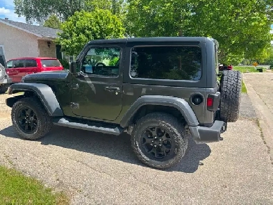 PRICE REDUCED.....2020 JEEP WRANGLER WILLY'S WHEELER EDITION
