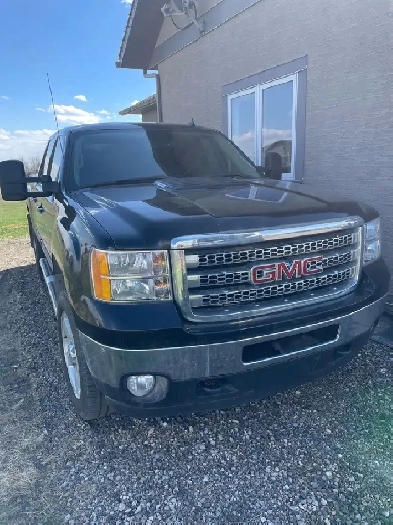 2014 GMC 2500 Duromax Diesel