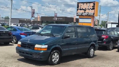 1994 Dodge Caravan BASE, OILED, CLEAN FLOOR, RUNS WELL, AS IS SP
