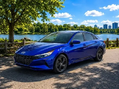 2023 Hyundai Elantra PREFFERED W/TECH PKG | CLEAN CARFAX | ONE-O