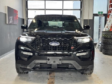2022 FORD Explorer ST Ready to register in AB or SK NO inspectio