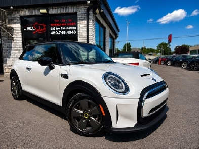 2024 MINI 3 Door Cooper SE