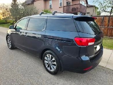 2017 KIA SEDONA SX leather seats Compare Sienna Odyssey Caravan