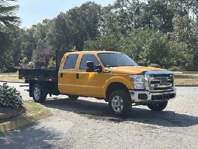 2013 Ford F-250 XLT 4x4 SD Super Cab With 9' Flat Deck