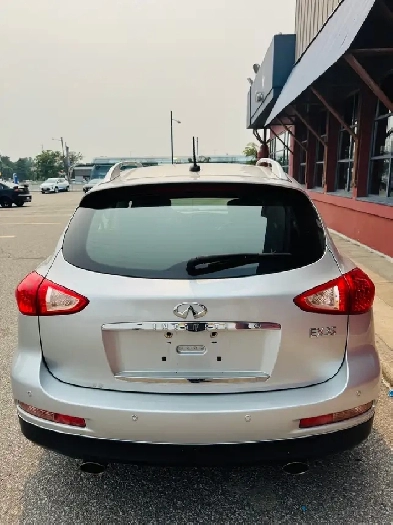 2008 Infiniti Ex35 ( VERY LOW KM )