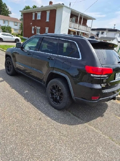 Jeep grand cheerokee laredo 2015