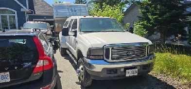 2003 Ford F 350 dually with Parts Truck