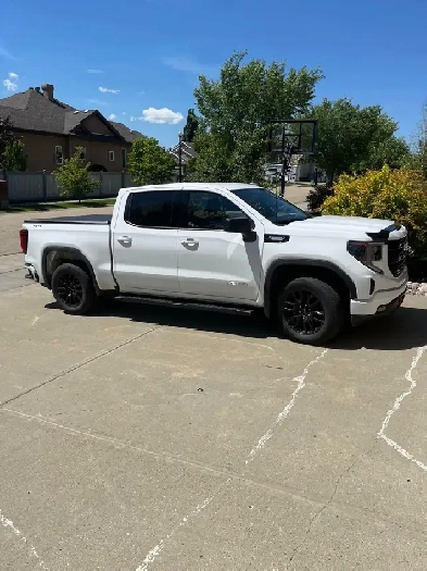 2024 GMC Sierra Elevation