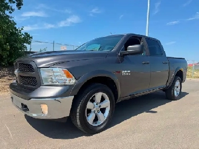 2015 Ram 1500 Outdoorsman - eco diesel - clean car fax - crew ca