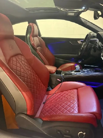 AUDI S5 COUPE - INTÉRIEUR ROUGE - APPLE CARPLAY AWD