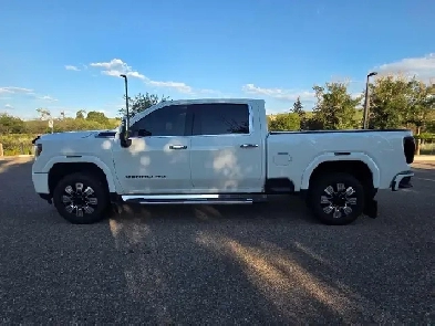 2022 GMC 2500HD Denali (6.6L V8 Gas)