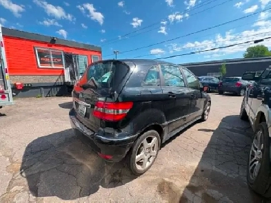 Mercedes-Benz B200 2010 Aut. AWD. $2995. Rusty 450-820-0550