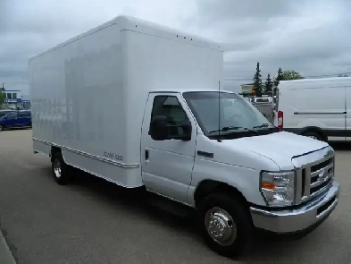2023 Ford E 450 16 ft CUBE VAN / ONLY 85 730 KMS