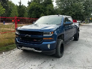 2017 Chevrolet Silverado 1500 4WD Crew Cab 153.0' LT w/2LT NO