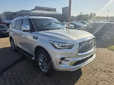 2022 INFINITI QX80