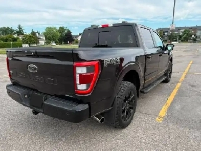 2022 Ford F-150 Lariat Crew 4X4 | 502A | Black Pkg | FX4