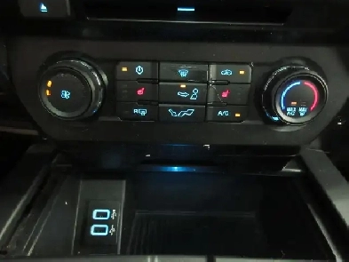FORD F-150 2018 XLT SPORT FX4 V8 5.0L 4X4 TOIT PANO / CUIR CHAUF