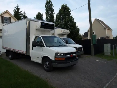2011 GMC 4500 réfrigéré