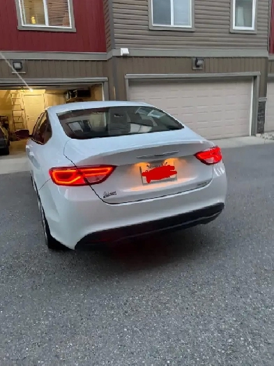 Chrysler 200