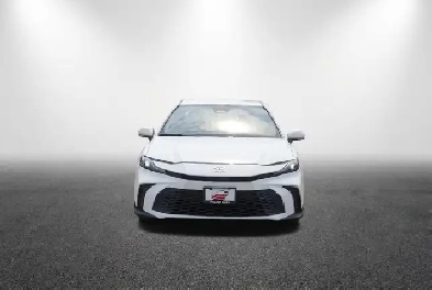 2025 Toyota Camry Hybrid SE