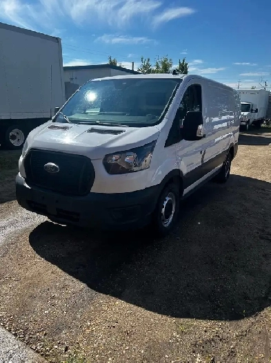 2021 Ford Transit Cargo Van