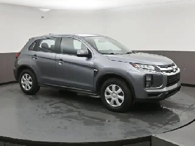 2025 Mitsubishi RVR ES AWD, LOWS KMS, HEATED SEATS AND MORE