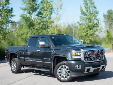 2018 GMC Sierra 2500HD Denali - Sliding Rear Window | Leather