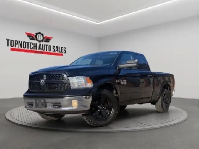 2016 Ram 1500 4WD Quad Cab 140.5' Outdoorsman