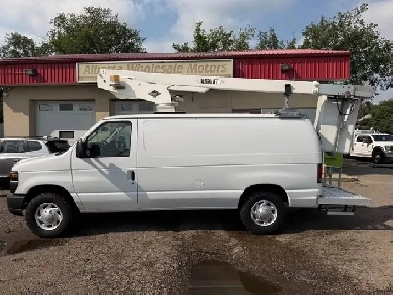 2009 FORD E-350 SUPER DUTY CARGO BUCKET VAN