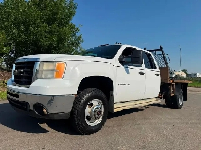 2007 GMC Sierra 3500HD DUALLY 184K - 4WD Crew Cab - FLAT DECK