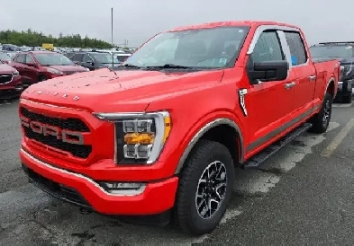 2022 Ford F-150 XLT Crew 4X4 | 5.0L V8 | 302A | Sport