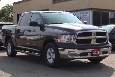 2016 RAM 1500 4WD Crew Cab 140.5' ST