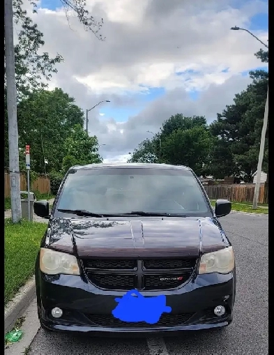 2014 - Dodge Caravan SE