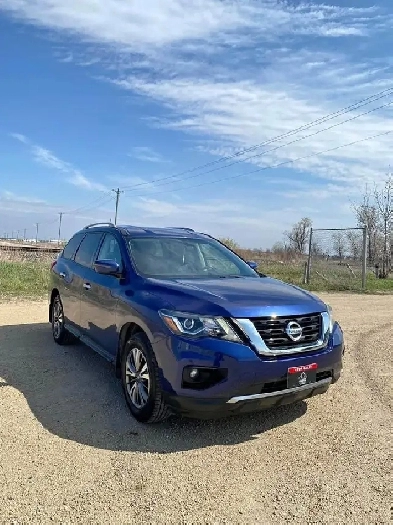 2018 Nissan Pathfinder SV Tech