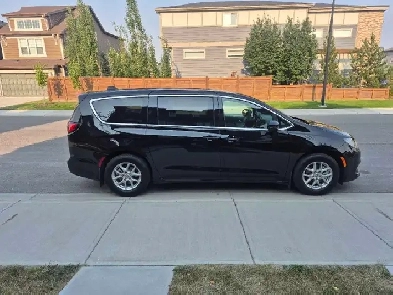 CHRYSLER GRAND CARAVAN SXT 2025