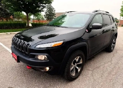 2015 Jeep Cherokee Trailhawk 4dr SUV 4WD (2.4L 4cyl 9A)