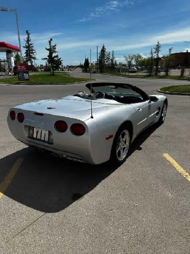 2001 Chevrolet Corvette Convertible 6 Speed