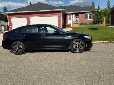 2015 BMW GRAN TURISMO 550i xDrive PKG 4dr Hatchback AWD - VERY R