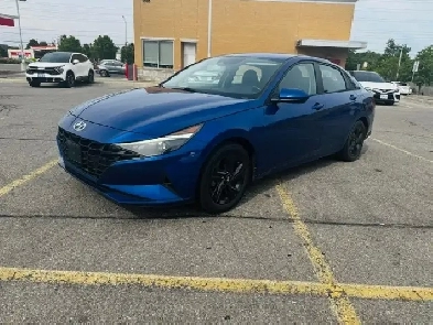 2022 Hyundai Elantra Preferred IVT