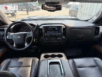2018 Chevrolet Silverado 1500 LTZ Crew Cab 4WD